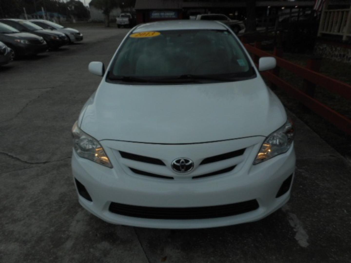 2013 WHITE TOYOTA COROLLA BASE; S; LE; (5YFBU4EE2DP) , located at 1200 Cassat Avenue, Jacksonville, FL, 32205, (904) 695-1885, 30.302404, -81.731033 - Photo#0